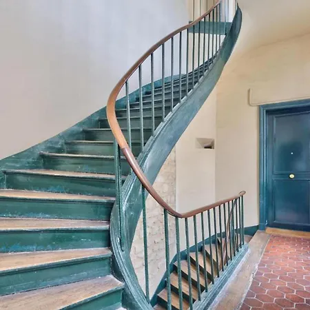 Appartement Authentique Sur L'ile Saint Louis By Weekome Paris