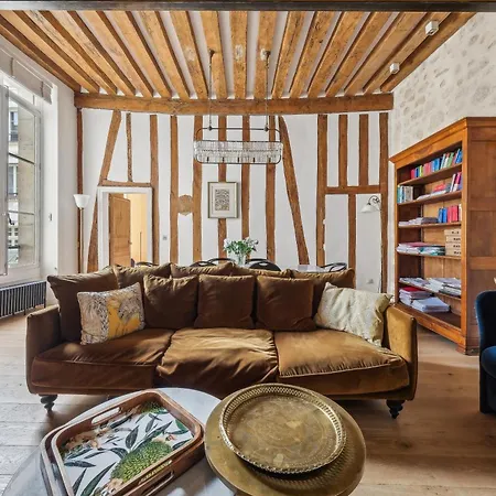 Appartement Authentique Sur L'ile Saint Louis By Weekome